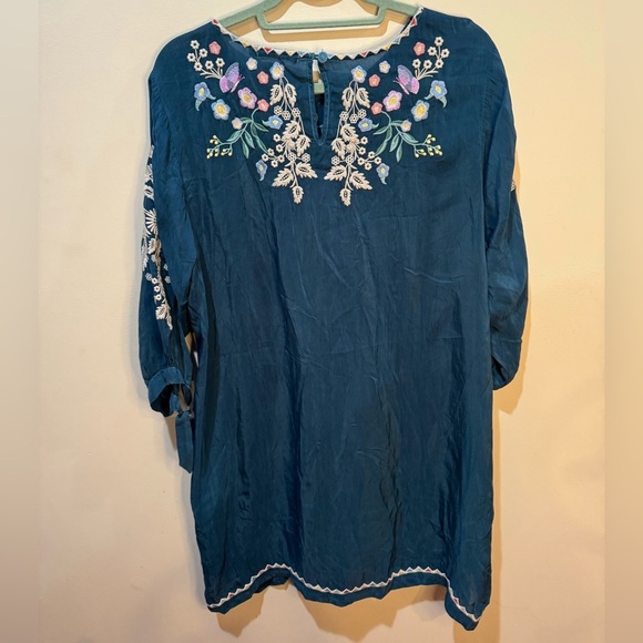 Johnny Was Arva Dress Size LP Embroidered Teal Floral Rayon - Picture 8 of 10